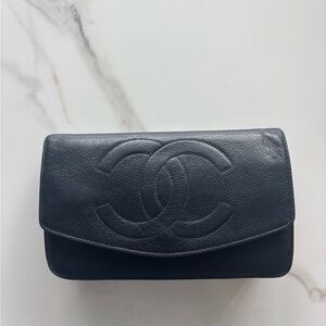 Chanel vintage caviar leather black and gold timeless cc clutch / wallet